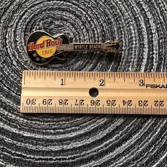 Hard Rock Café Myrtle Beach US Pin 1990s Black Les Paul Guitar Red Letter - Picture 6 of 7